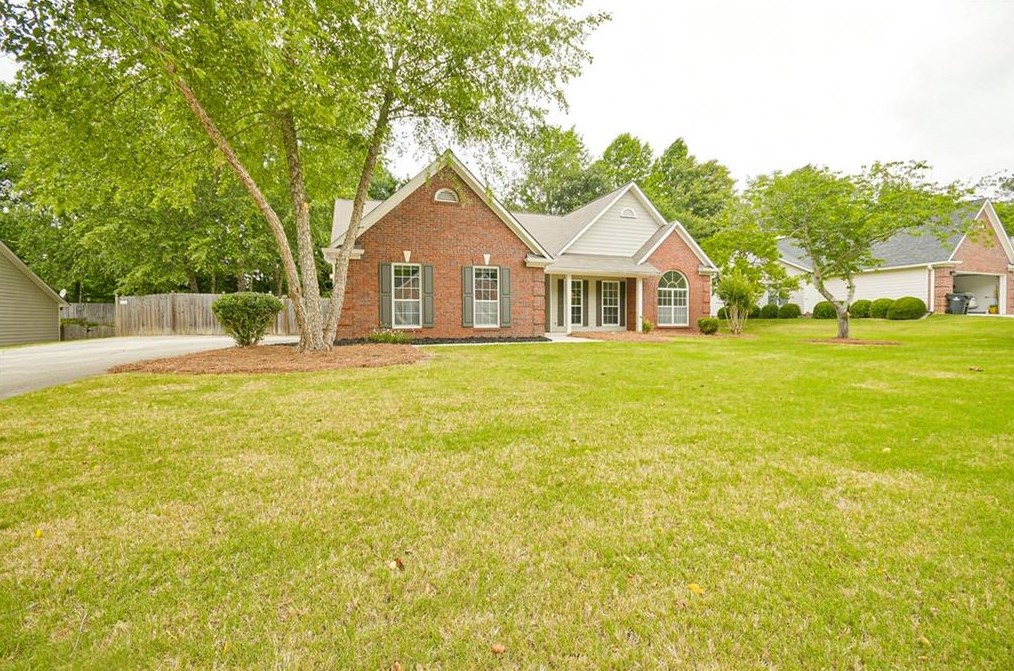 2830 Meridian Dr, Dacula, GA 30019-3026