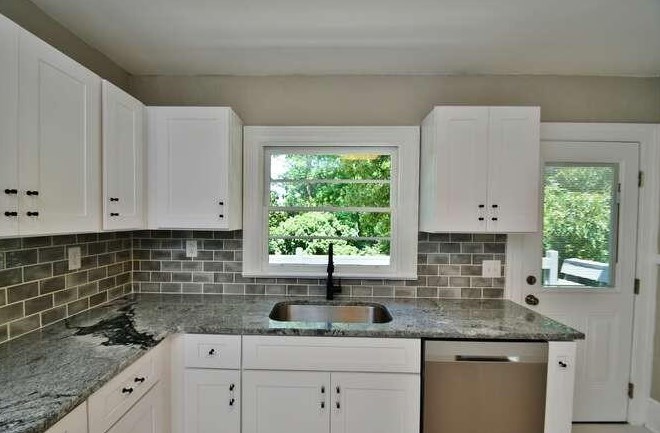 670 Crestview Ter, Gainesville GA  30501-3110 exterior
