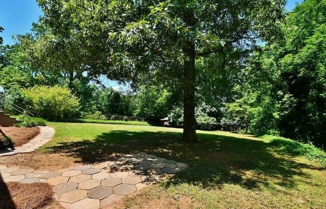 670 Crestview Ter, Gainesville GA  30501-3110 exterior