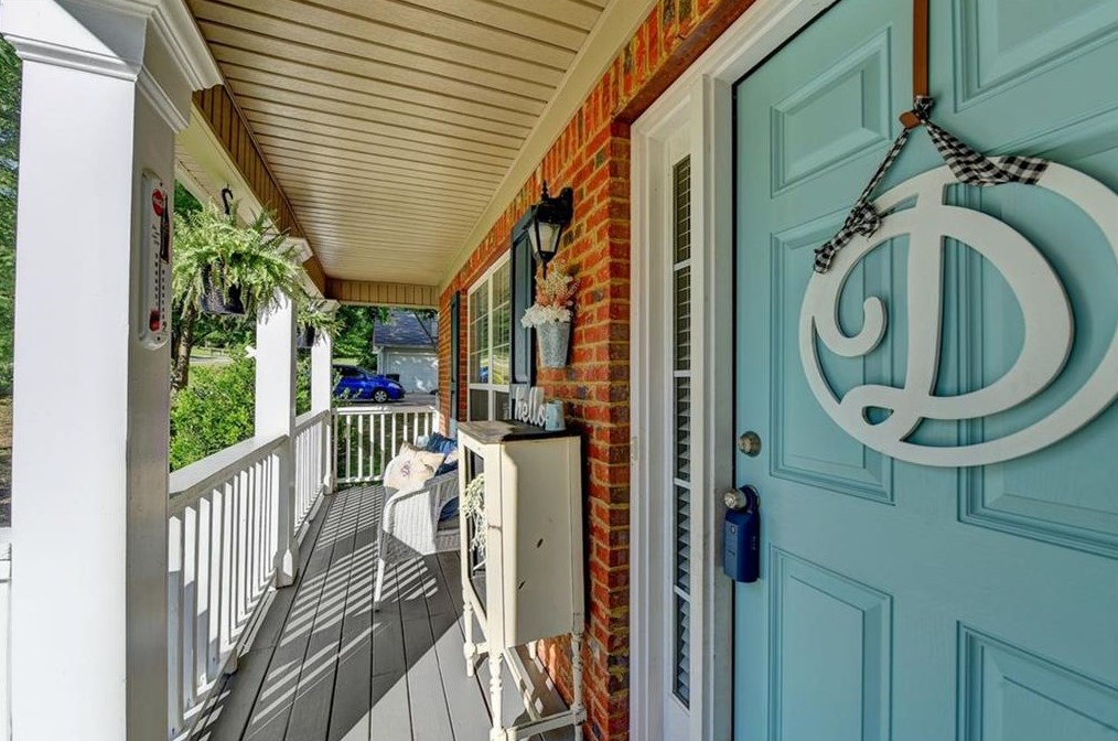 191 Laurel Oaks Ln, Jefferson, GA 30549