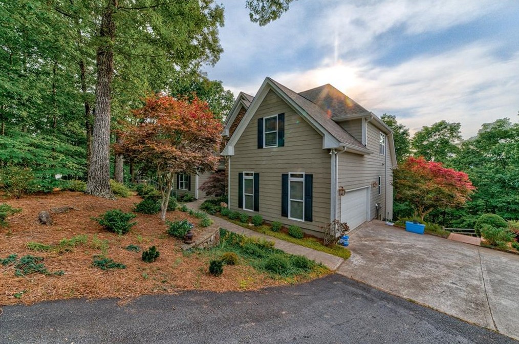 95 Buckeye Ridge W, Dahlonega, GA 30533