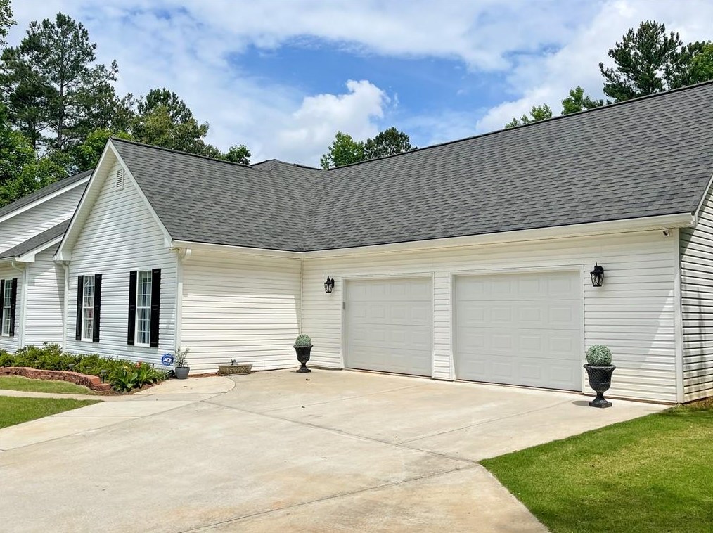 96 Tuxedo Dr, Commerce, GA 30530