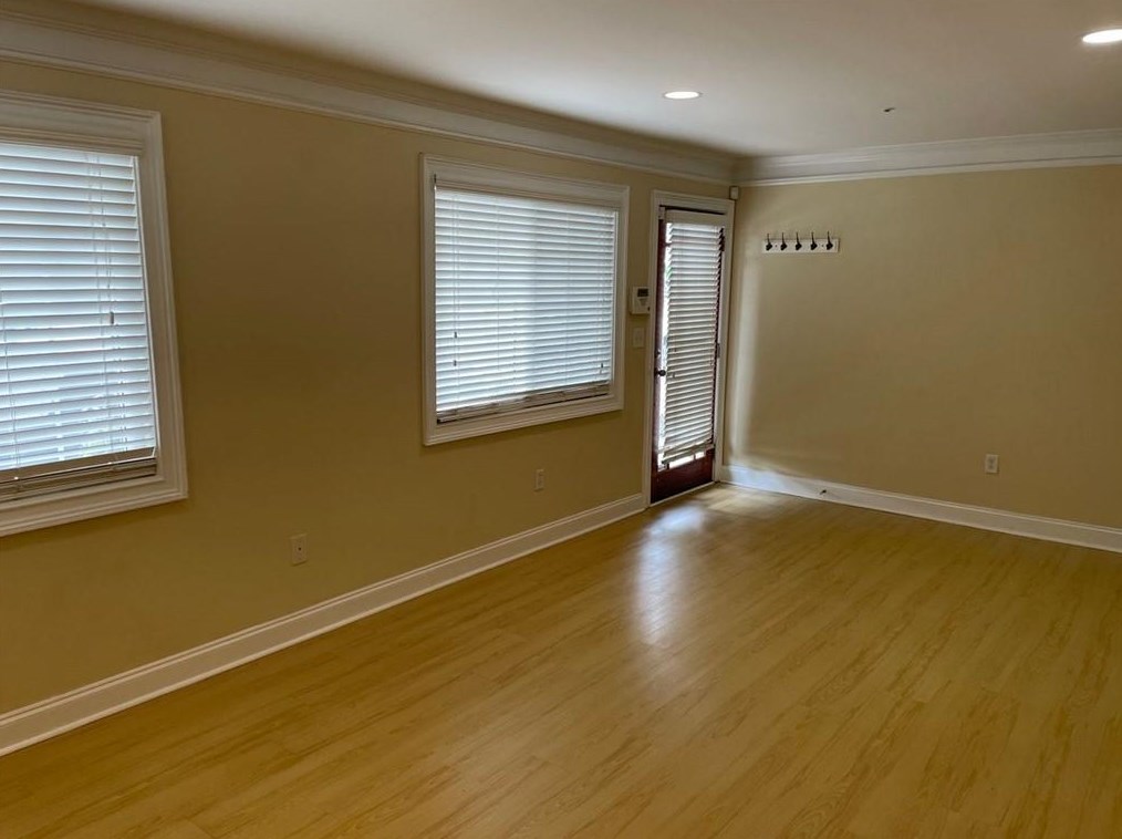 110 Rondak Cir, Smyrna, GA 30080-4547