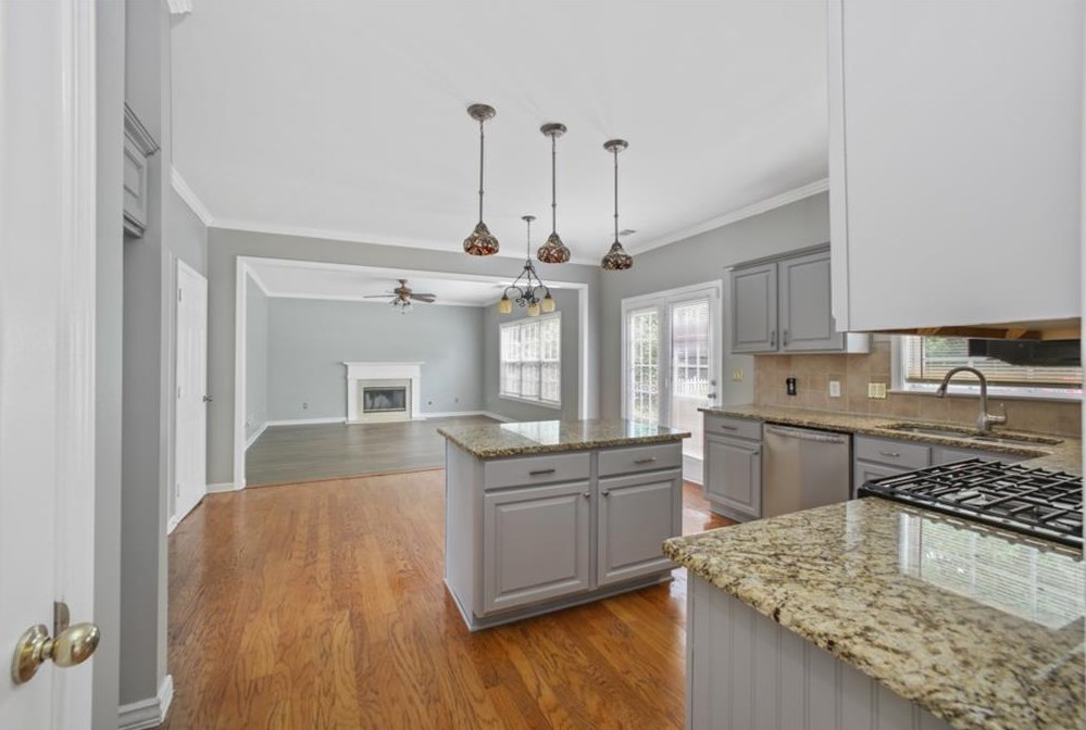 660 Beckenham Walk Dr, Dacula GA  30019-6735 exterior