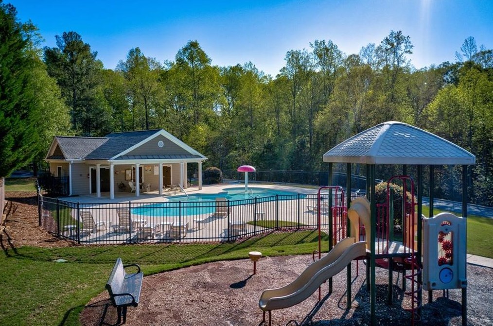 4993 Little Fox Tr, Gainesville, GA 30507