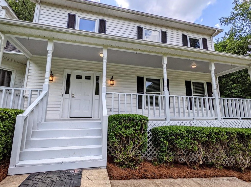 215 White Pines Dr, Alpharetta, GA 30004-5684