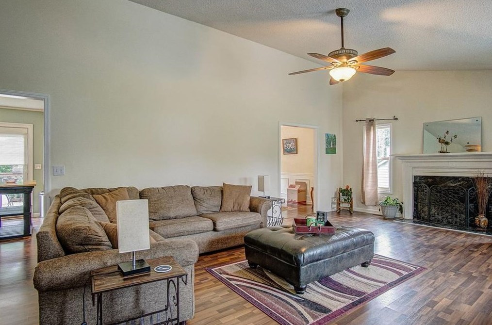 18 Bramblewood Trl, Euharlee, GA 30120-5771
