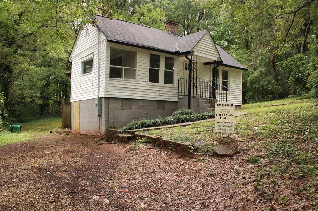 3383 Lawrence St, Scottdale, GA 30079