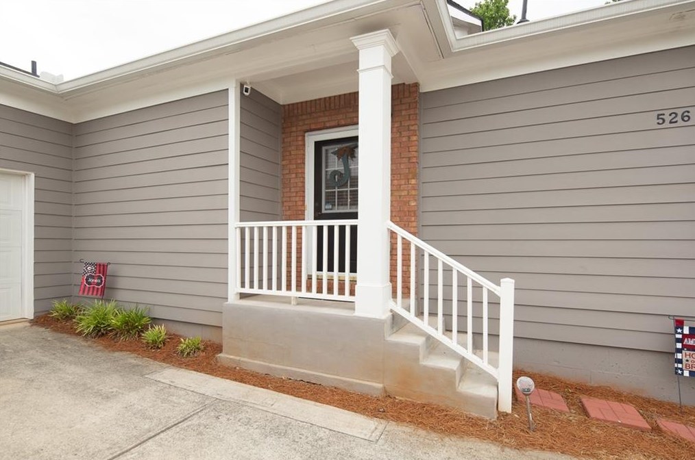 526 Camry Cir, Dallas, GA 30157-4220