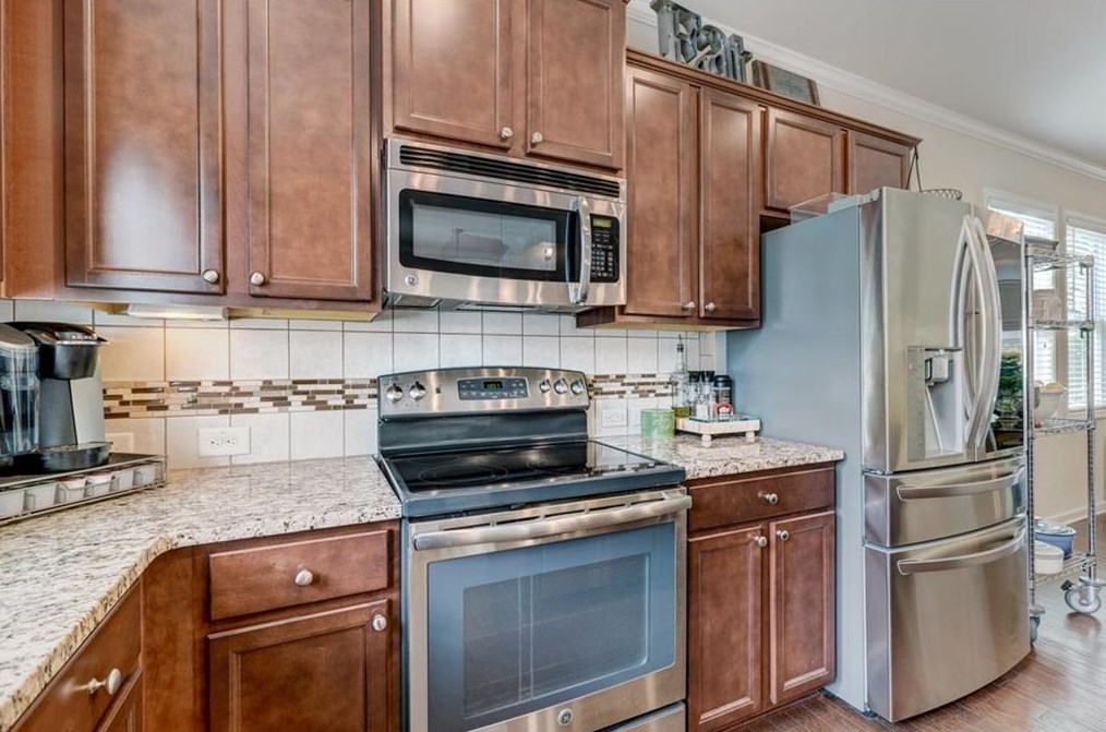 1316 Kingston Trl, Decatur GA  30033-3257 exterior