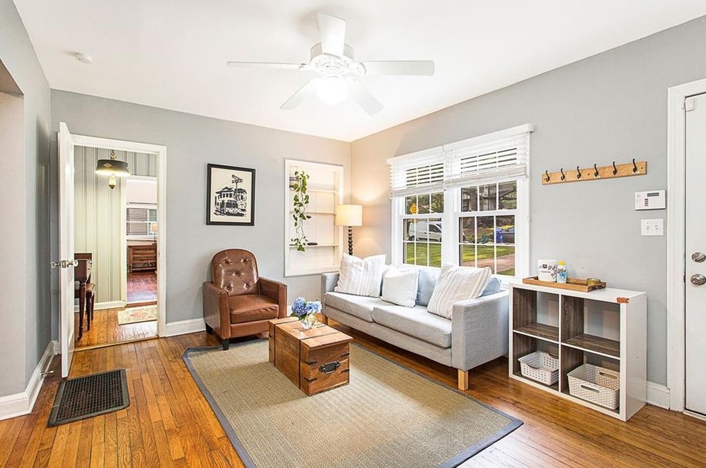 1363 Fenway Cir, Decatur GA  30030-4521 exterior