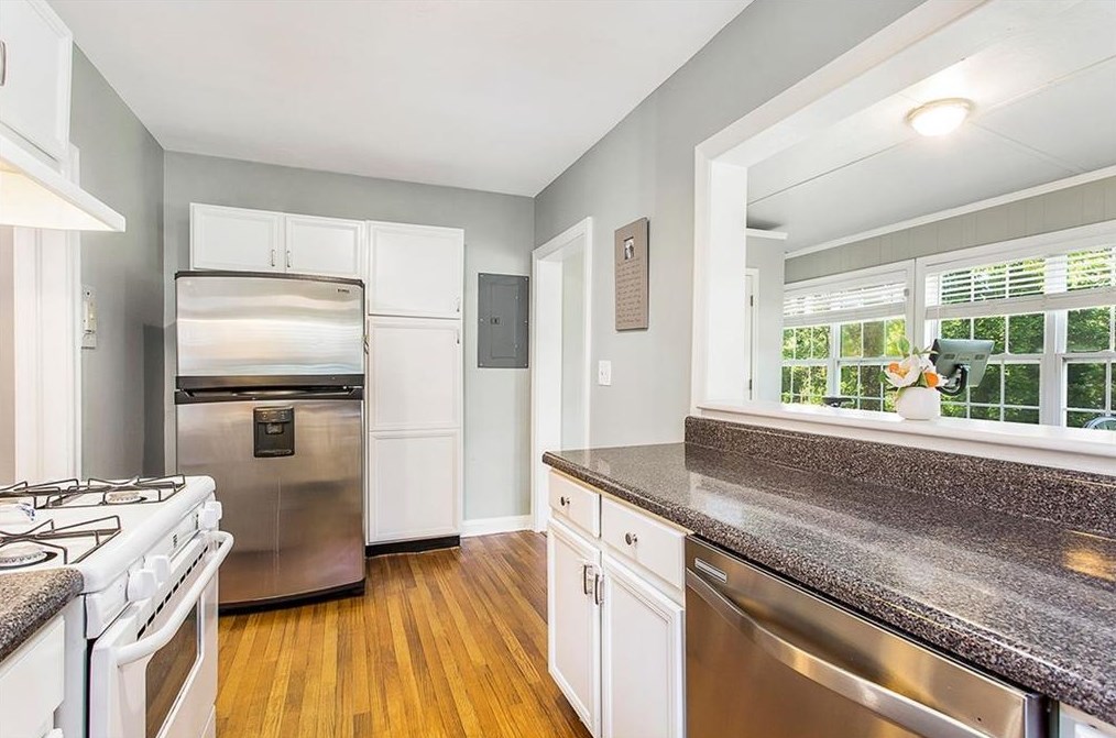 1363 Fenway Cir, Decatur GA  30030-4521 exterior