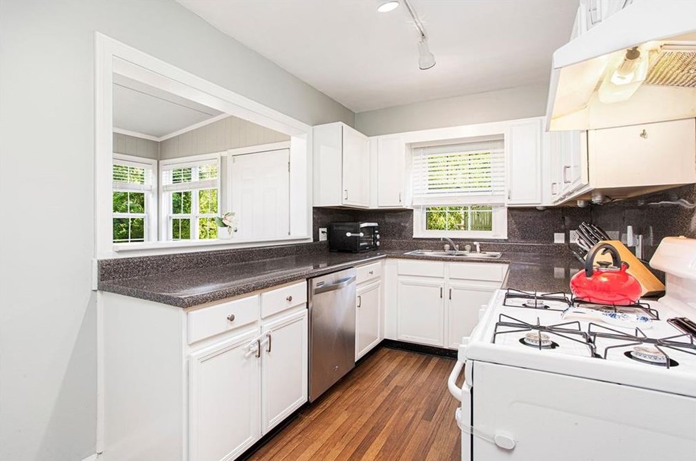 1363 Fenway Cir, Decatur GA  30030-4521 exterior