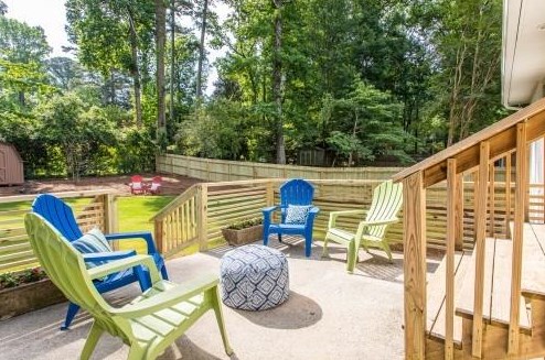 3067 Mount Olive Dr, Decatur GA  30033-3027 exterior