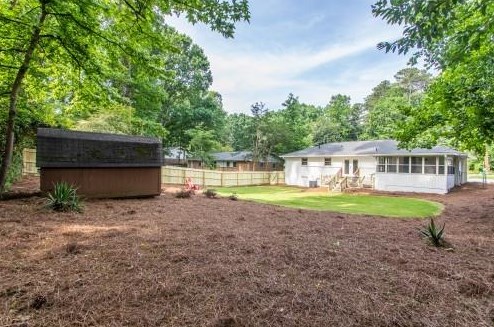 3067 Mount Olive Dr, Decatur GA  30033-3027 exterior