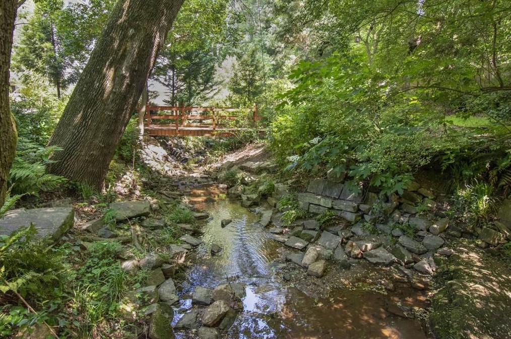 431 Melrose Ave, Decatur GA  30030-2855 exterior