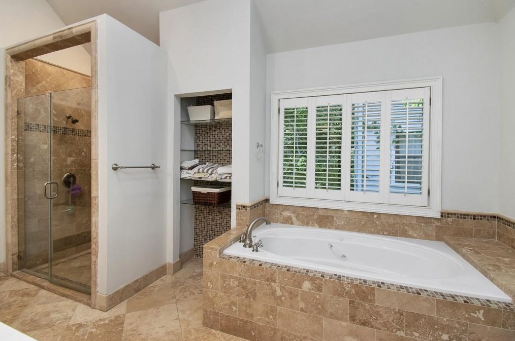 431 Melrose Ave, Decatur GA  30030-2855 exterior