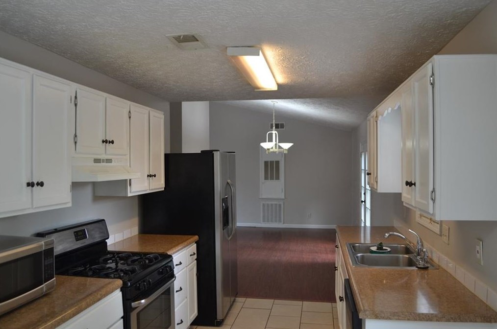 24 Hartley Woods Dr Ne, Kennesaw, GA 30144