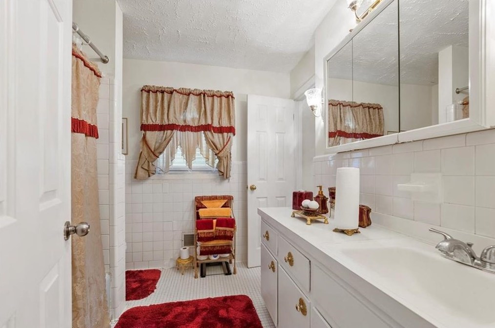 2638 Whites Mill Ct, Decatur GA  30034-1062 exterior