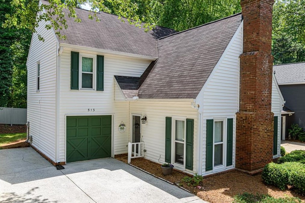 513 Roswell Green Ln, Roswell, GA 30075-2467