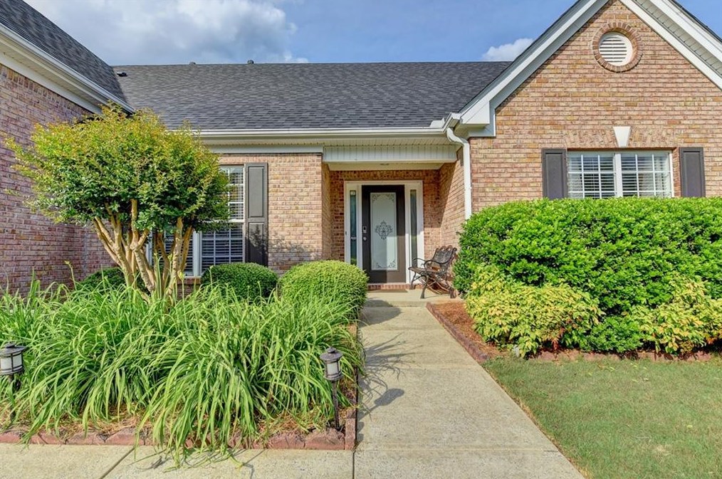 720 Chapel Hill Dr, Lawrenceville, GA 30045-2370