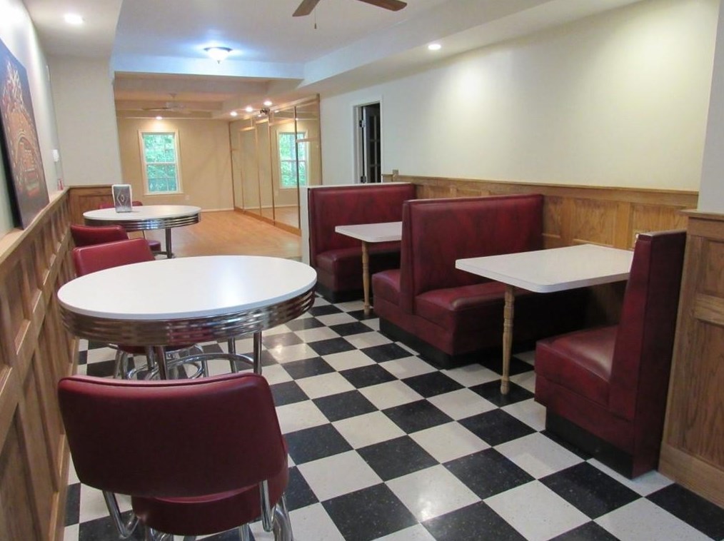 350 Cooper Creek Dr, Dallas GA  30157-1742 exterior