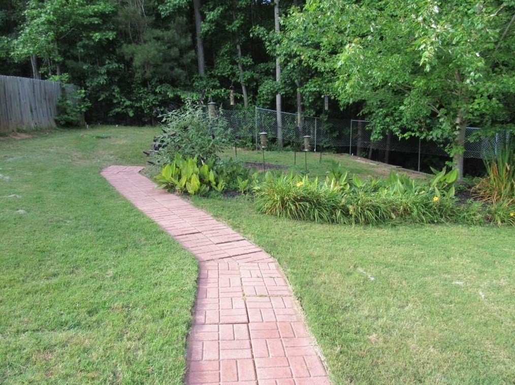 350 Cooper Creek Dr, Dallas GA  30157-1742 exterior