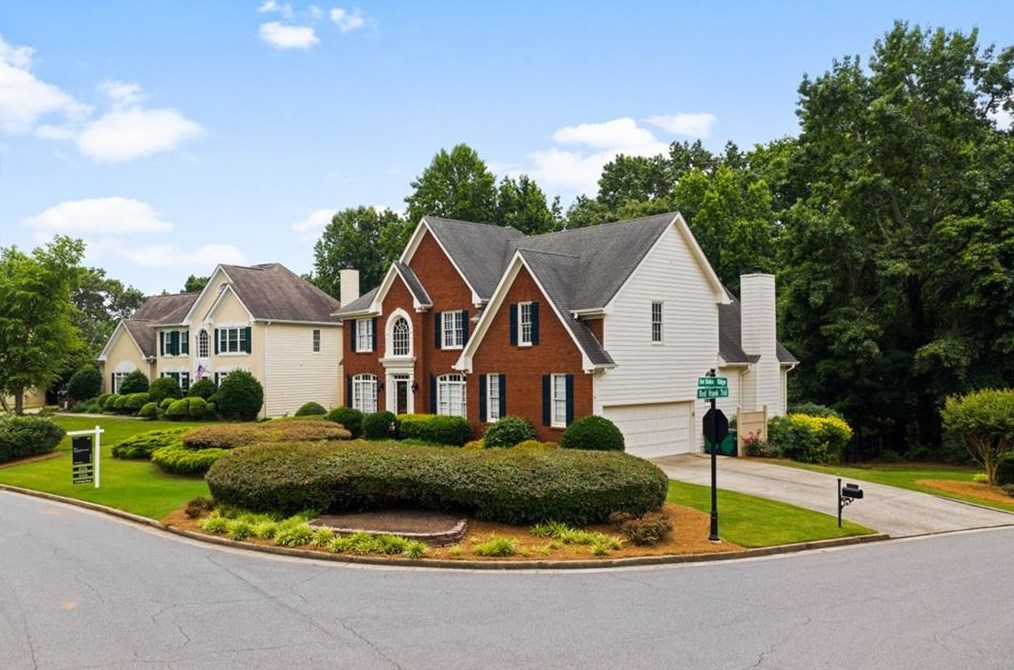 190 Red Hawk Trl, Alpharetta, GA 30022-2683