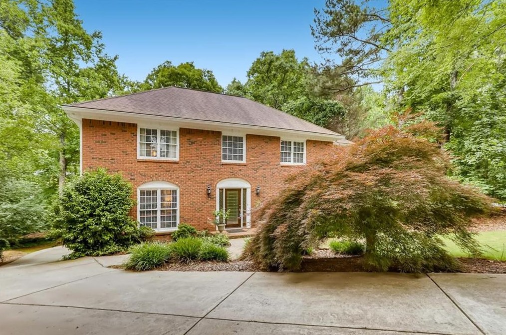 2825 Abbottswell Dr, Alpharetta, GA 30022-6162