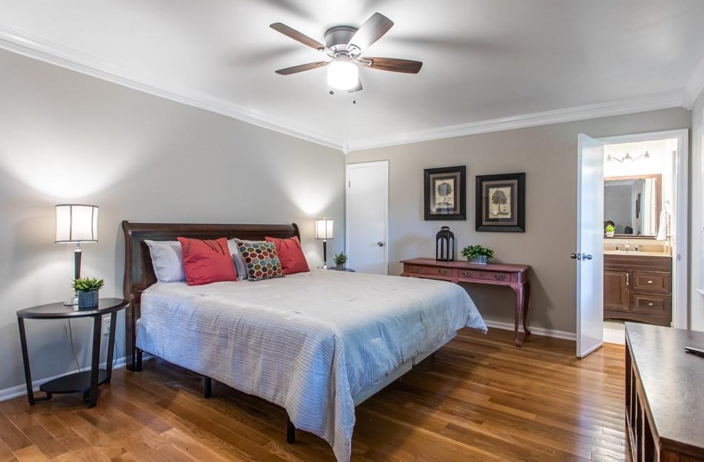 818 Medlock Rd, Decatur GA  30033-5515 exterior