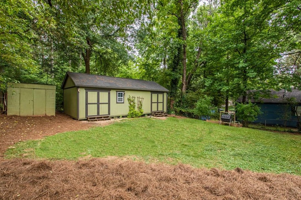 818 Medlock Rd, Decatur GA  30033-5515 exterior