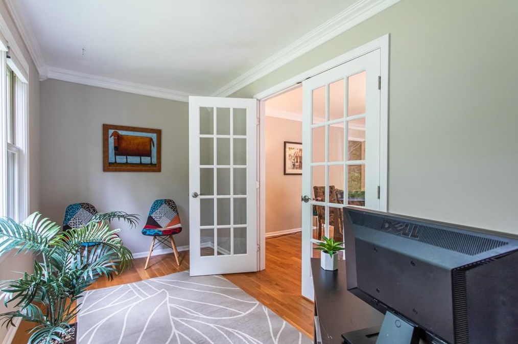 818 Medlock Rd, Decatur GA  30033-5515 exterior