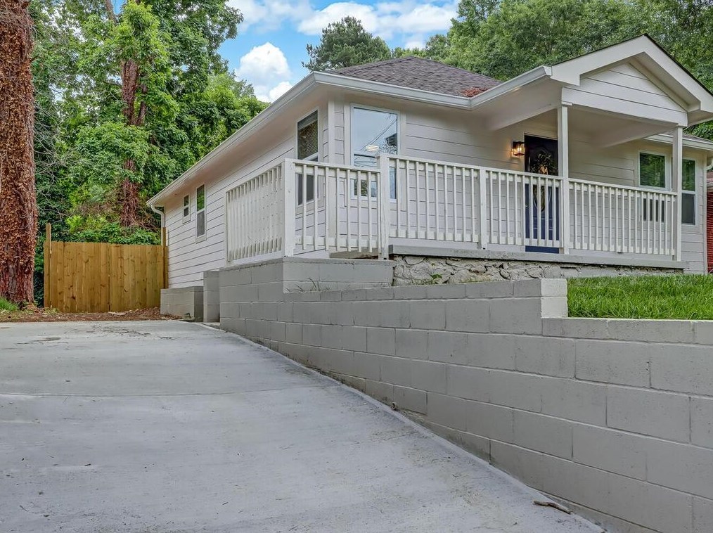 395 New Jersey Ave, Atlanta, GA 30314-1135