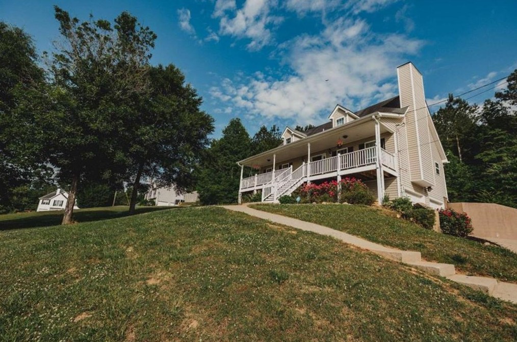 152 Cedar Creek Xing, Cedartown, GA 30125-7825