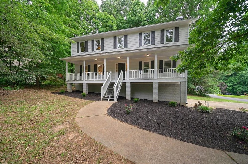1776 Boxwood Dr, Acworth, GA 30102-3579