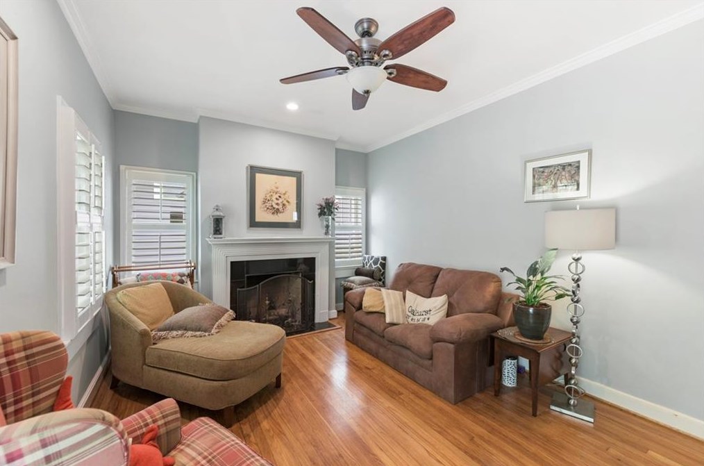 837 Lake Dr, Decatur GA  30030-4903 exterior