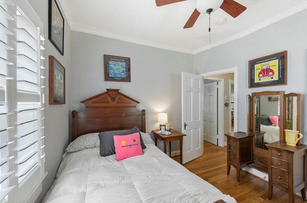 837 Lake Dr, Decatur GA  30030-4903 exterior