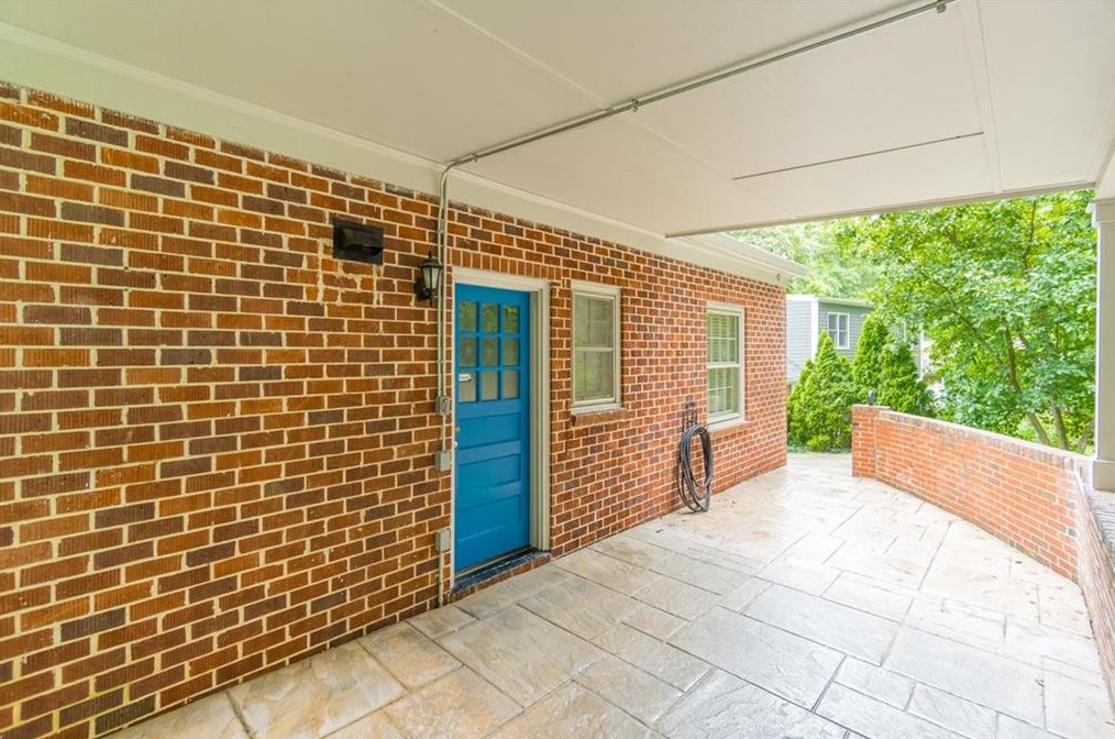 164 Parkwood Rd, Decatur GA  30030-2812 exterior