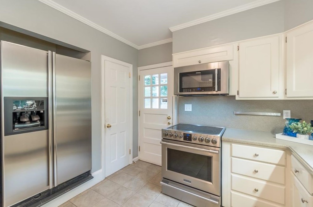 164 Parkwood Rd, Decatur GA  30030-2812 exterior