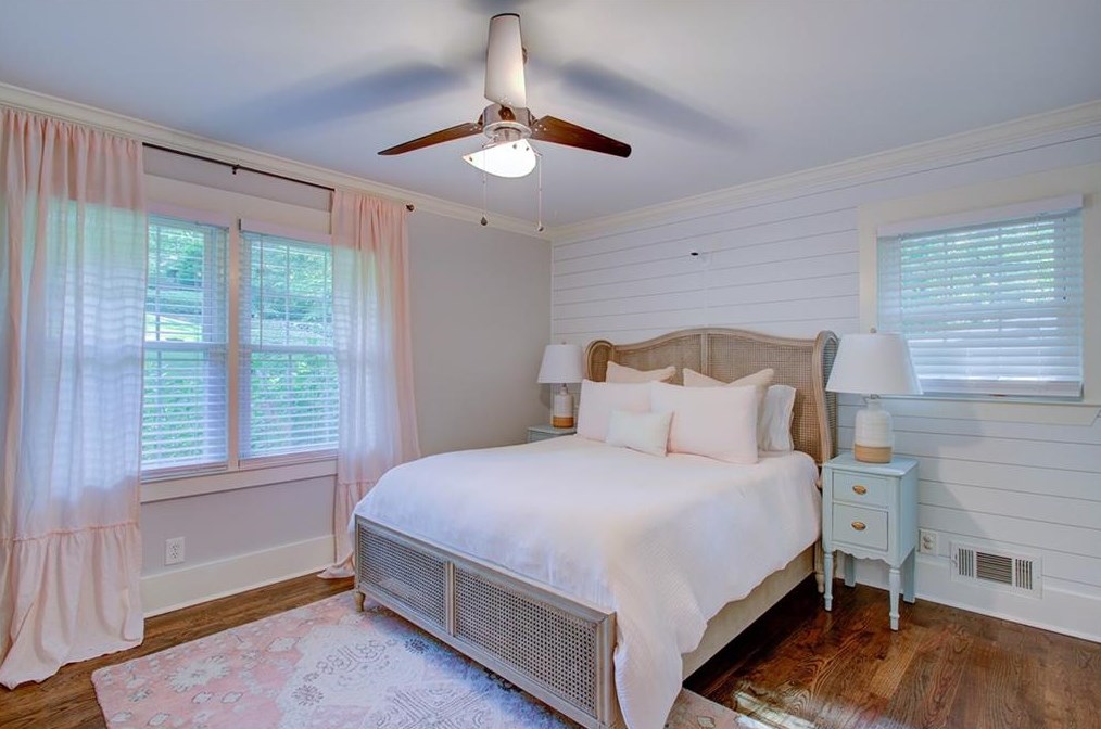 2676 Ridge Valley Rd, Atlanta GA  30327-1824 exterior