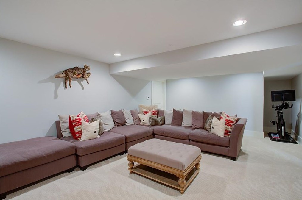 2676 Ridge Valley Rd, Atlanta GA  30327-1824 exterior