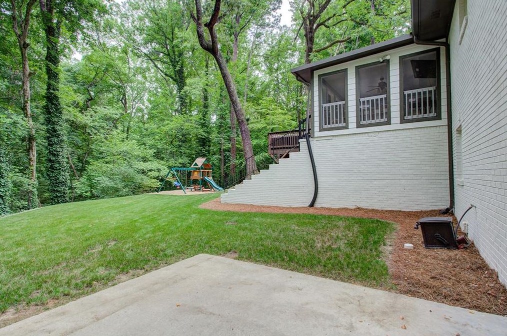 2676 Ridge Valley Rd, Atlanta GA  30327-1824 exterior