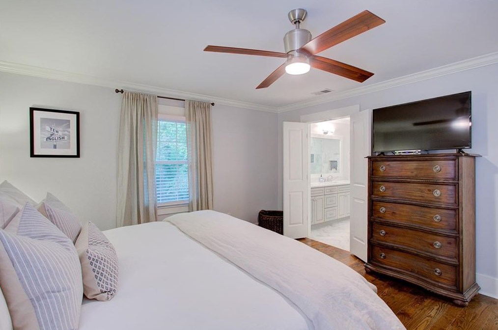 2676 Ridge Valley Rd, Atlanta GA  30327-1824 exterior