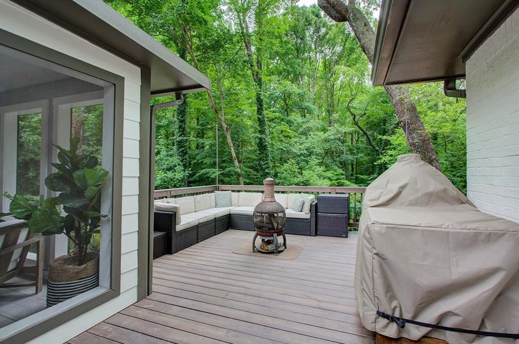 2676 Ridge Valley Rd, Atlanta GA  30327-1824 exterior