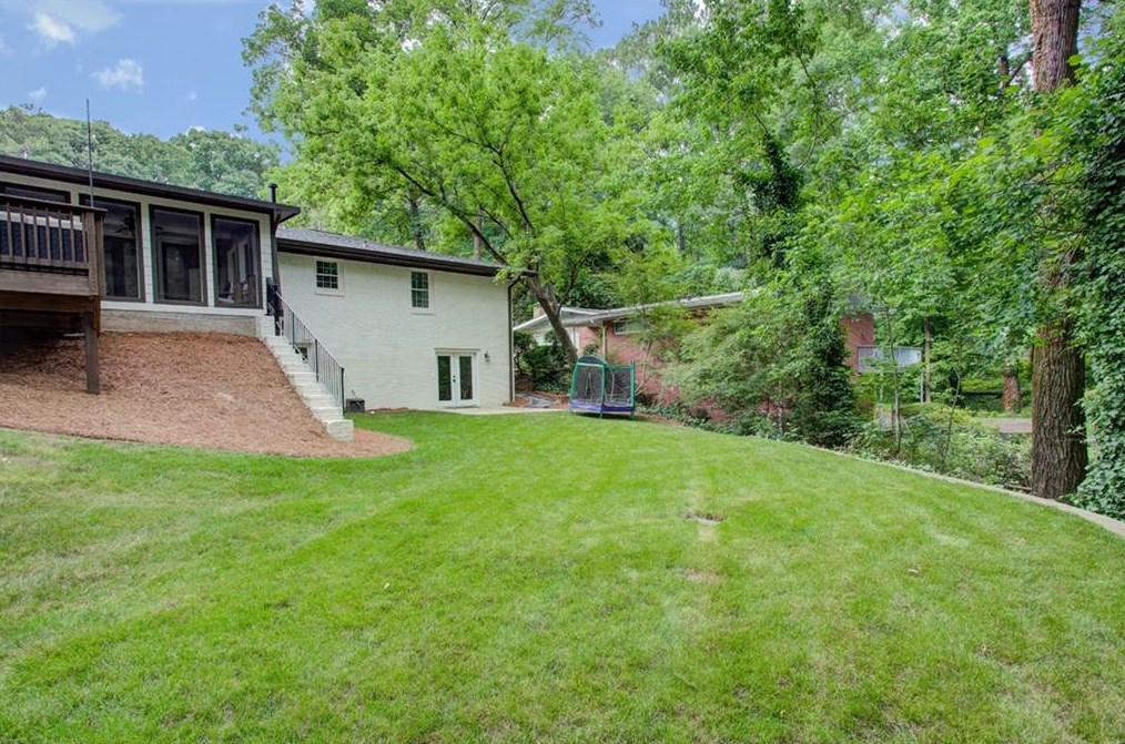 2676 Ridge Valley Rd, Atlanta GA  30327-1824 exterior