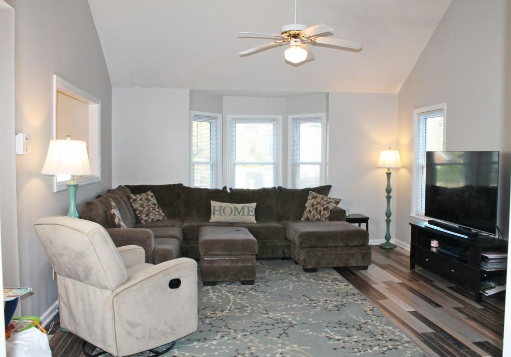 1520 Jade Cove Dr, Powder Springs, GA 30127-5430