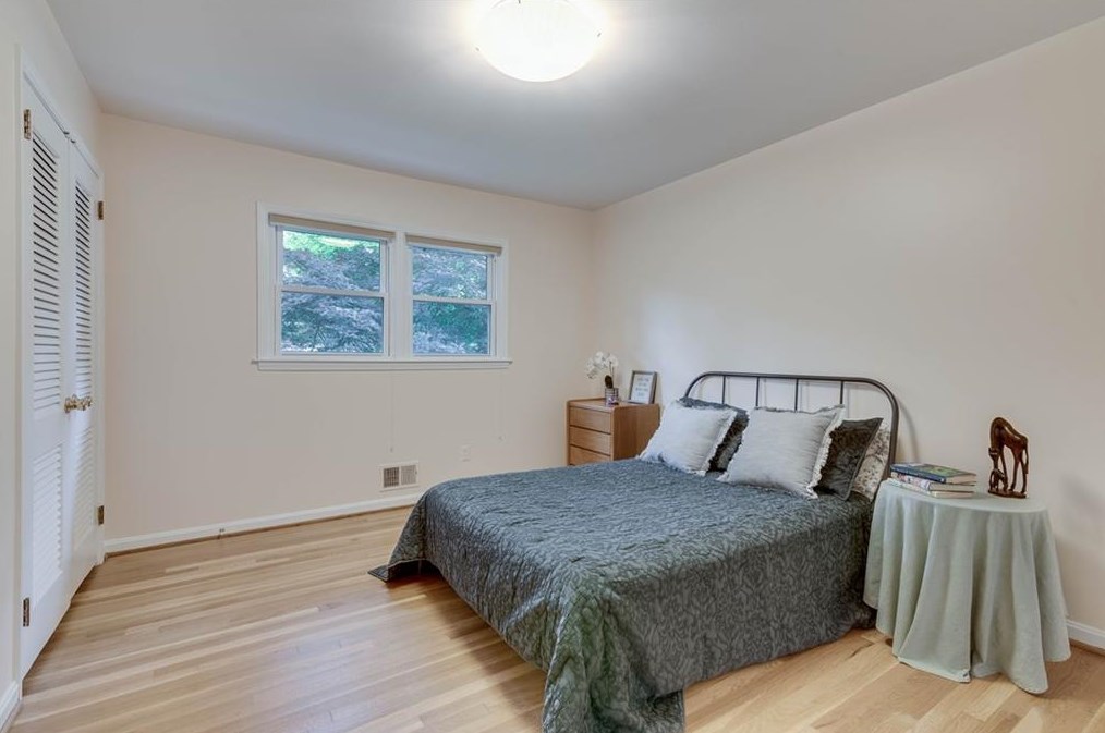 1415 Altamont Dr, Decatur GA  30033-2103 exterior