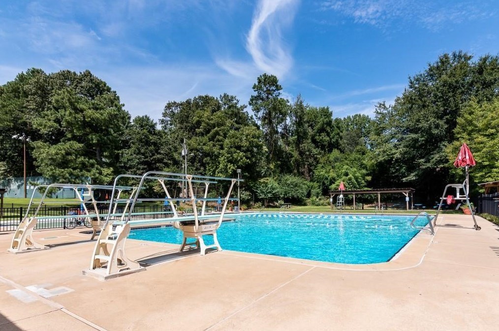 1415 Altamont Dr, Decatur GA  30033-2103 exterior