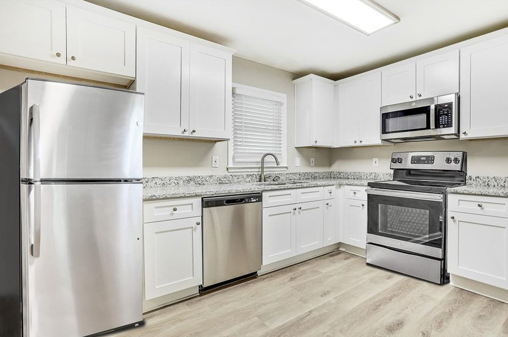 3012 Battle Forrest Dr, Decatur GA  30034-2757 exterior