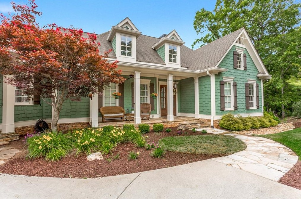 127 Laurelwood Ln, Dahlonega, GA 30533